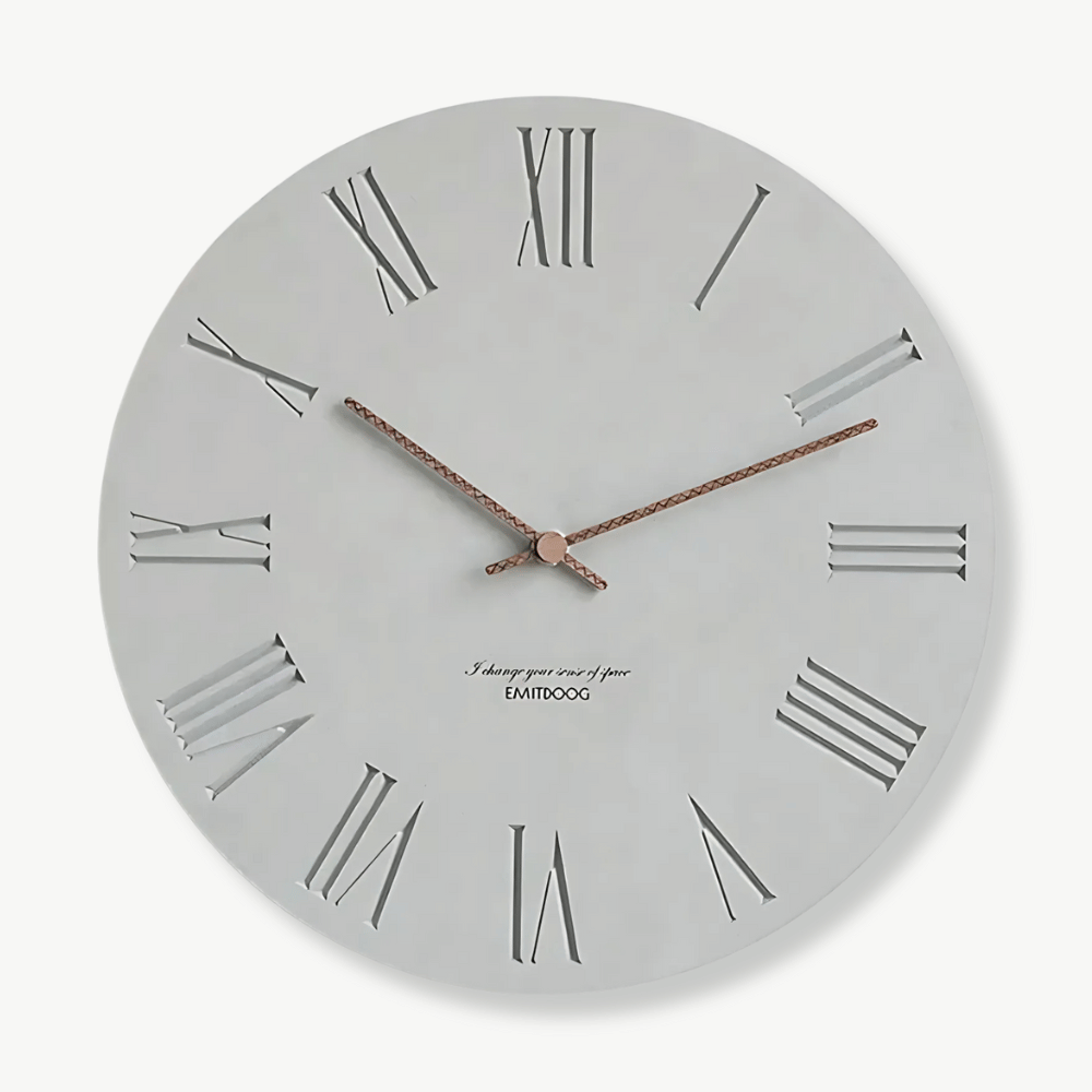 Väggklocka av trä 30 cm