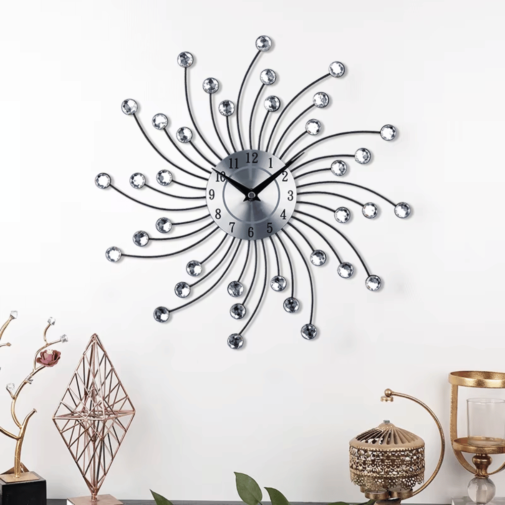 Designad väggklocka för vardagsrum