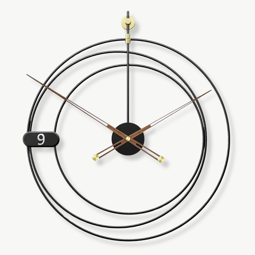 Väggklocka i vardagsrummet