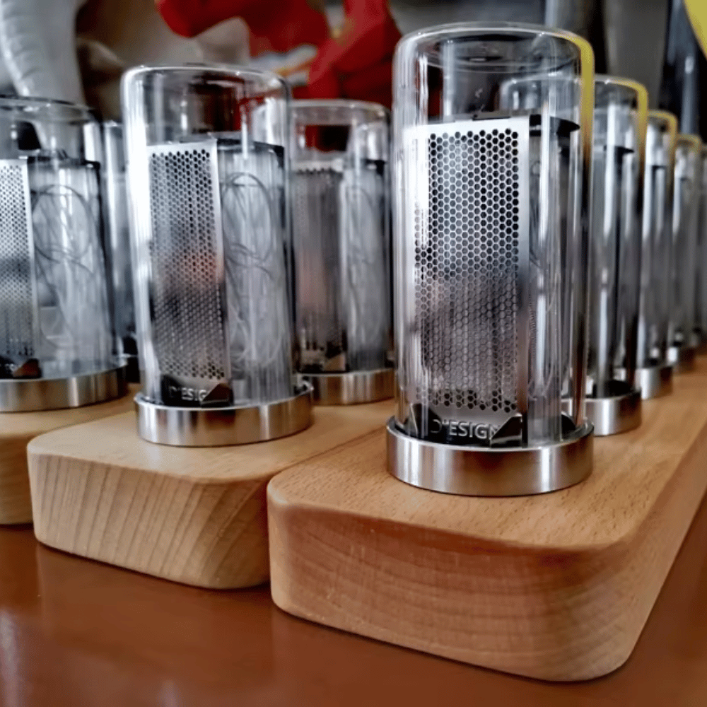 Modern Nixie Tube klocka
