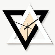 Kreativ svart och vit väggklocka